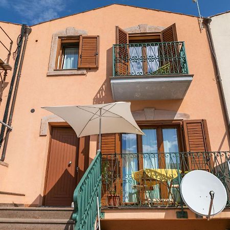 Belvilla By Oyo Casa Santa Giusta Bosa Kültér fotó